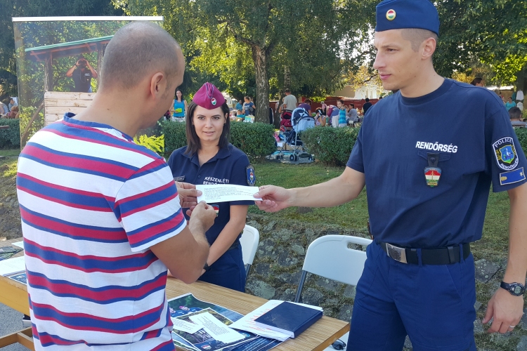 Folyamatos a toborzás Heves megyében is