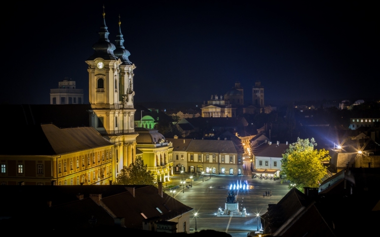 ÖNKORMÁNYZATI TÁMOGATÁSOK: EGER SZÍNES PROMGRAMOT KÍNÁL MINDENKINEK