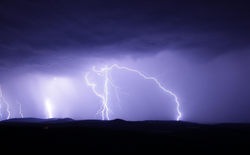 Mabisz: jóval magasabbak voltak az átlagos kárkifizetések az idei viharszezonban, mint az előző években