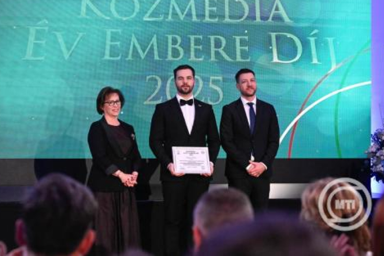Kapu Tibor átvette a Közmédia Év Embere Díját