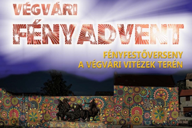 VÉGVÁRI FÉNY-ADVENT EGER SZÍVÉBEN, MÉZESKALÁCS HÁZAK A VÁROSHÁZÁN