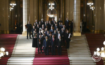 Sulyok Tamás: a magyar tudomány és kultúra képviselői összefognak minket