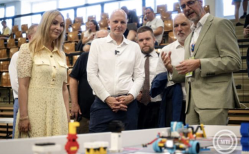 Tanács Zoltán: a robotika elképesztő sebességű iparág